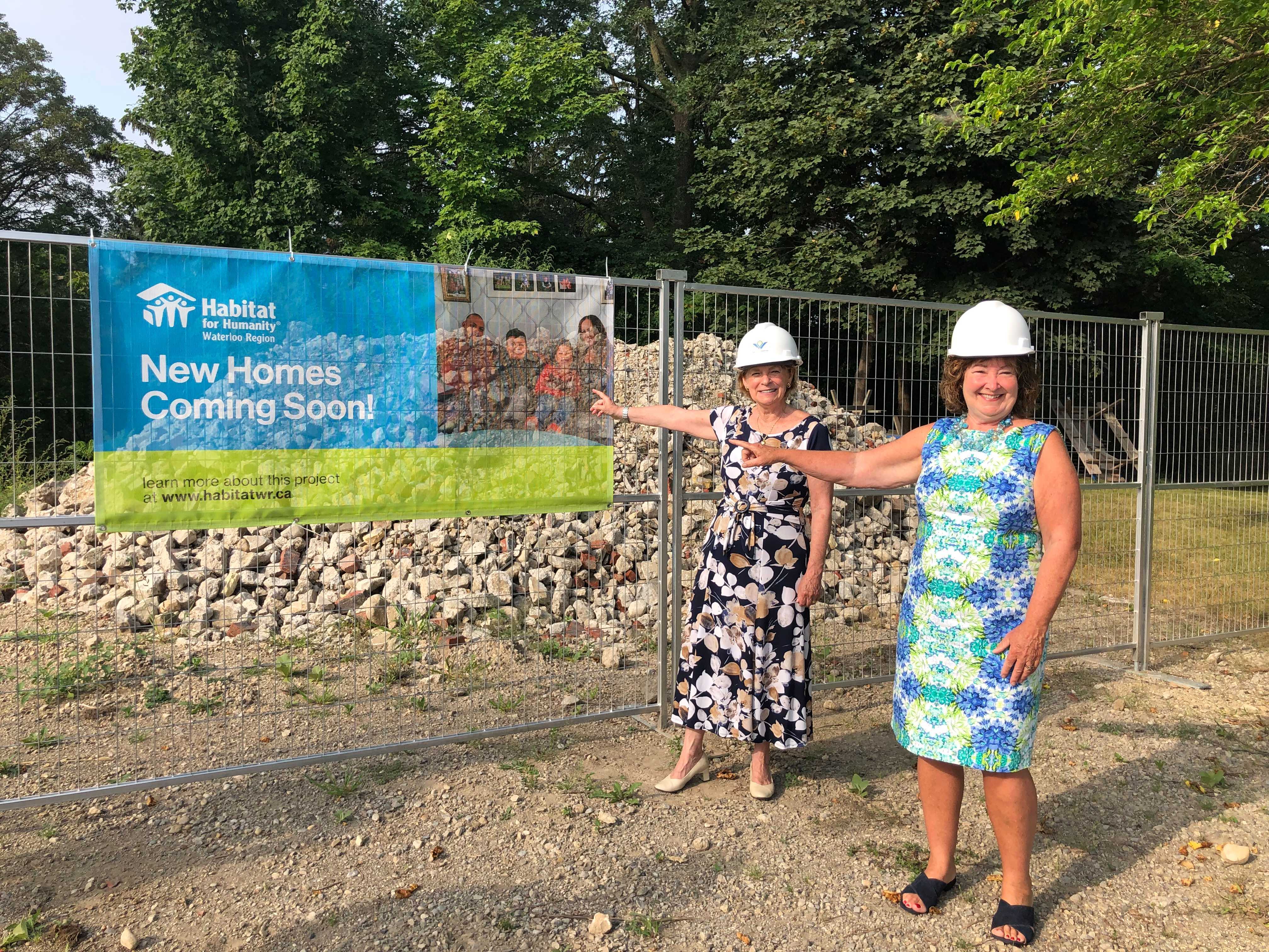 Regional Chair Karen Redman and Cambridge Mayor Kathryn McGarry are excited to announce the future build of a brand-new affordable housing community for families in Cambridge